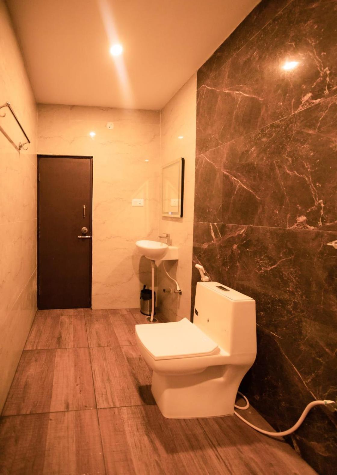 Beestay Hotels Elite Park Tirupati Habitación foto